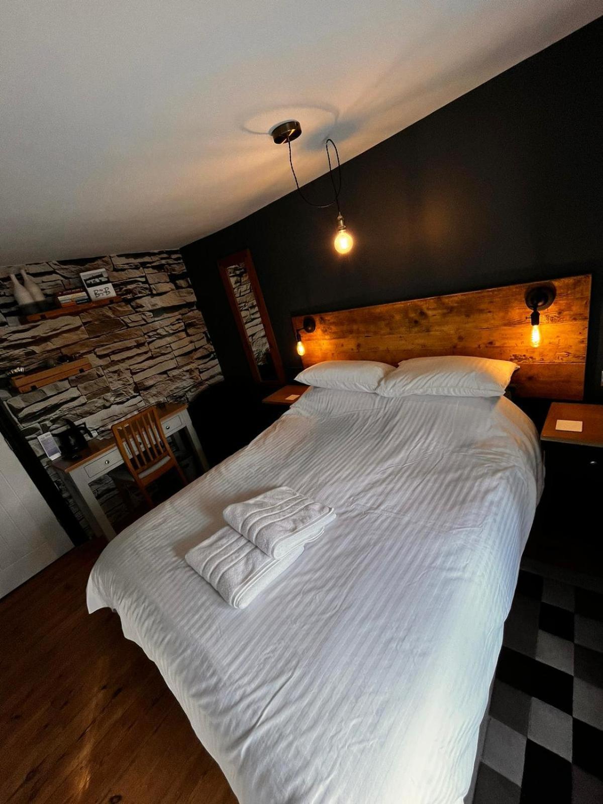 Bed and Breakfast Old Manor House Axbridge Exterior foto